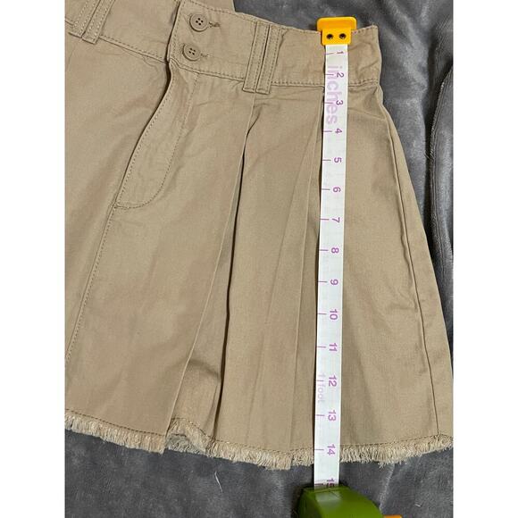 NWT 2 H&M Size 14 Teen Beige Tan Khaki Pleated Skirt Raw Hem Uniform - Picture 5 of 7